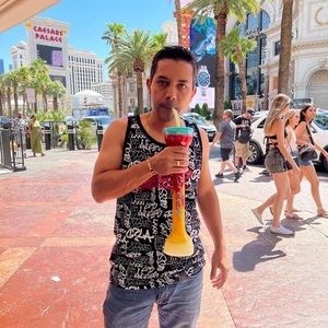 Meet your Posher, Andres felipe